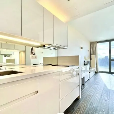 Eurovea Cozy Studio Apartment *